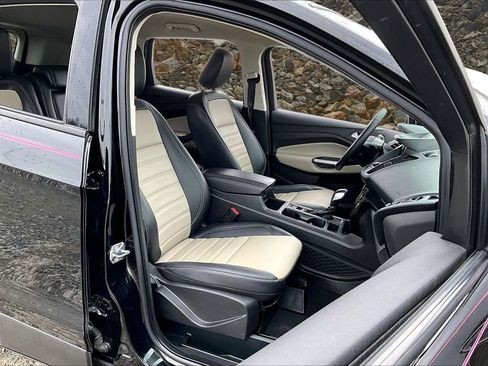 Used 2019 Ford Escape SEL image 7