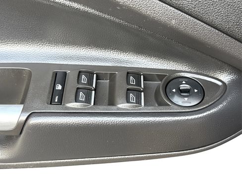 Used 2019 Ford Escape SE FWD image 20