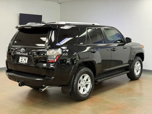 Used 2018 Toyota 4Runner SR5 Premium RWD image 7