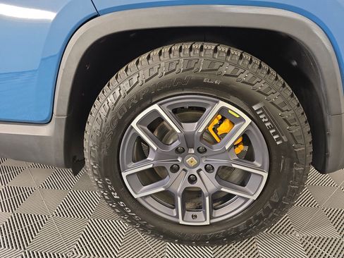 Used 2022 Rivian R1T Launch Edition image 10