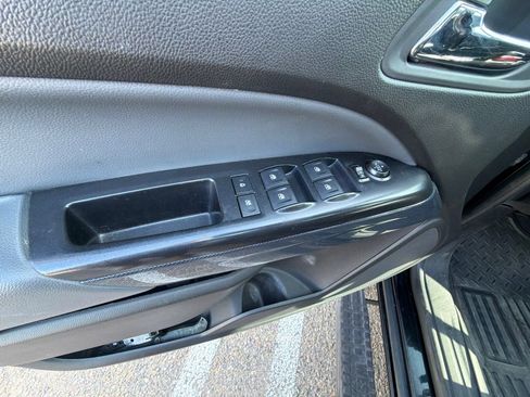 Used 2017 Chevrolet Colorado Z71 AWD/4WD image 13
