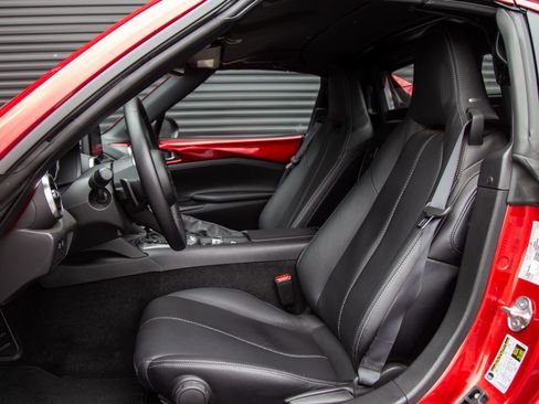 Used 2023 MAZDA MX-5 Miata Grand Touring w/ Weather Package RWD image 5