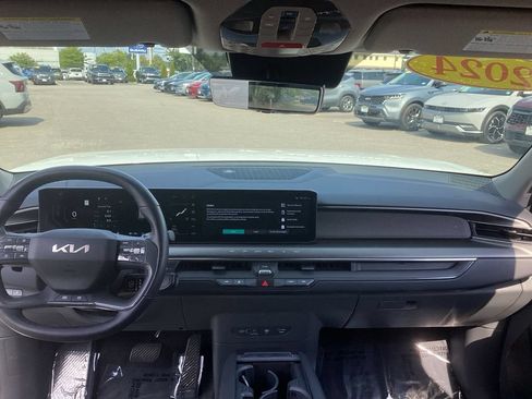 Used 2024 Kia EV9 Land AWD/4WD image 20