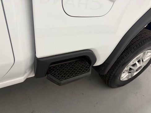 New 2025 GMC Sierra 2500 Pro w/ Convenience Package image 32