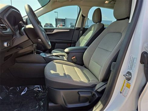 Used 2022 Ford Escape S image 10