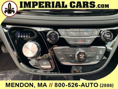 New 2026 Chrysler Pacifica Select image 26