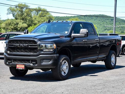 Used 2024 RAM 2500 Tradesman w/ Snow Chief Group AWD/4WD image 7