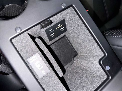 Used 2026 Porsche Macan AWD/4WD image 29