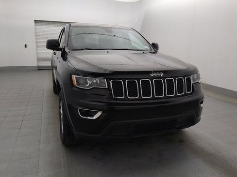 Used 2022 Jeep Grand Cherokee Laredo E image 14