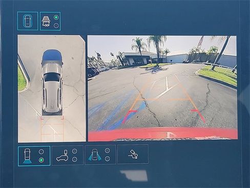 Used 2025 GMC Acadia Elevation image 13