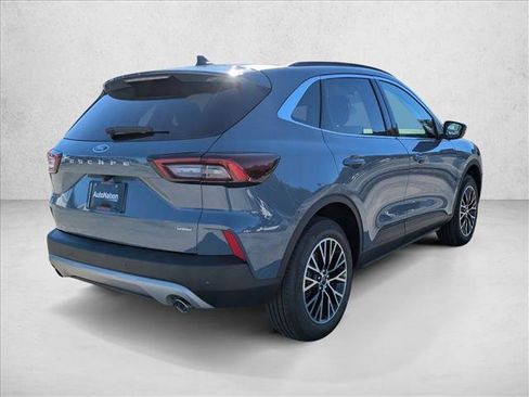 New 2026 Ford Escape SE image 8