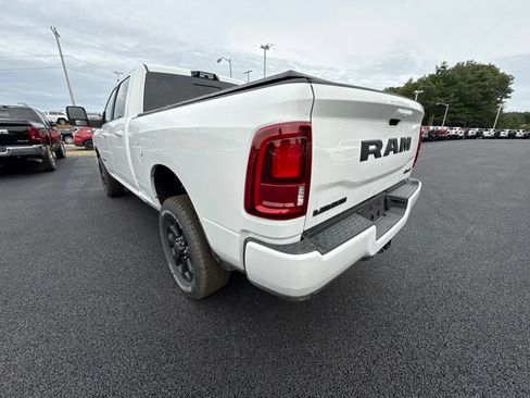New 2026 RAM 2500 Laramie AWD/4WD image 3