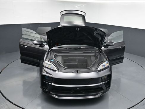 New 2026 Porsche Macan GTS Electric AWD/4WD image 29