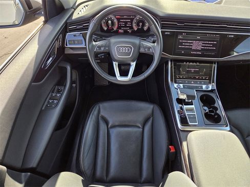 Used 2022 Audi Q8 Premium Plus w/ Premium Plus Package image 9
