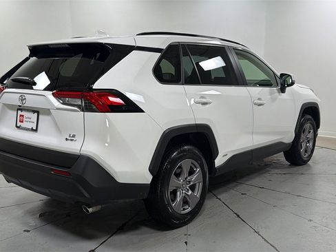 Certified 2025 Toyota RAV4 LE image 5
