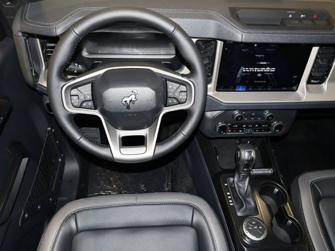 New 2025 Ford Bronco Outer Banks image 17