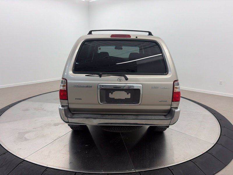 Used 2002 Toyota 4Runner SR5 w/ Leather Trim Pkg AWD/4WD image 4