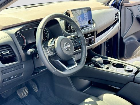 Used 2023 Nissan Rogue SL w/ SL Premium Package AWD/4WD image 4
