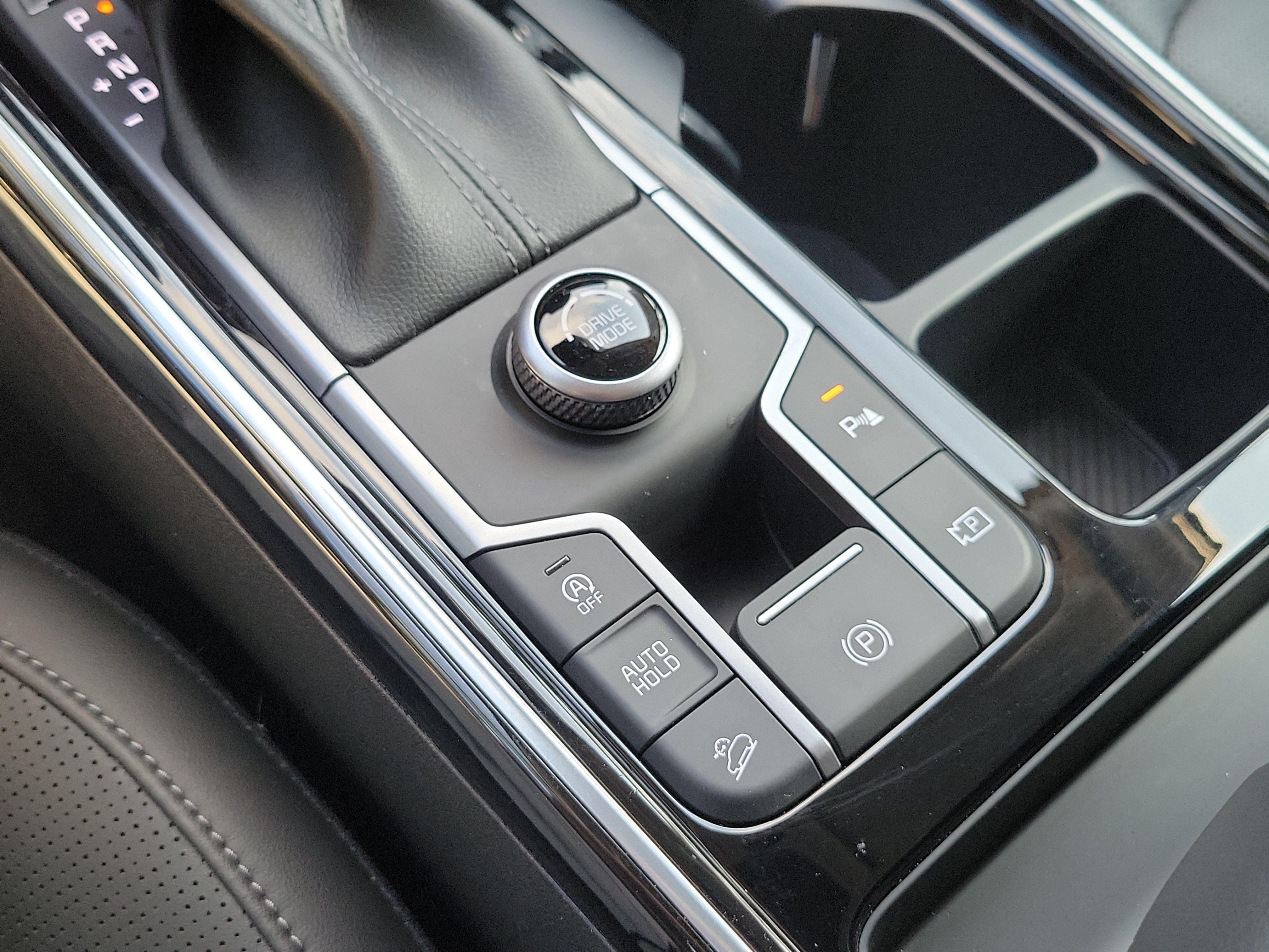 Certified 2025 Kia Sorento SX FWD image 37