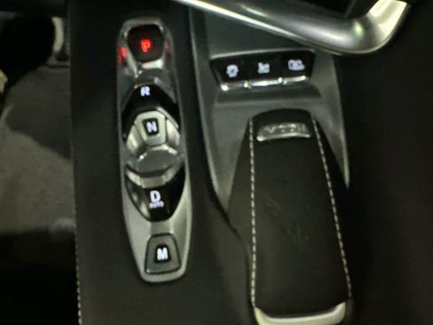 Used 2022 Chevrolet Corvette Stingray Preferred Cpe w/ Battery Protection Package RWD image 11