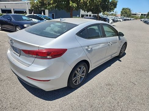 Used 2018 Hyundai Elantra SEL FWD image 5