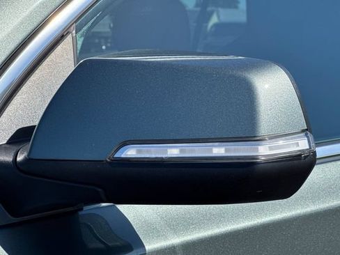Used 2023 Chevrolet Traverse LT w/ LPO, Floor Liner Package AWD/4WD image 53