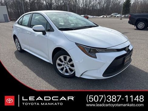 Used 2026 Toyota Corolla LE FWD image 1