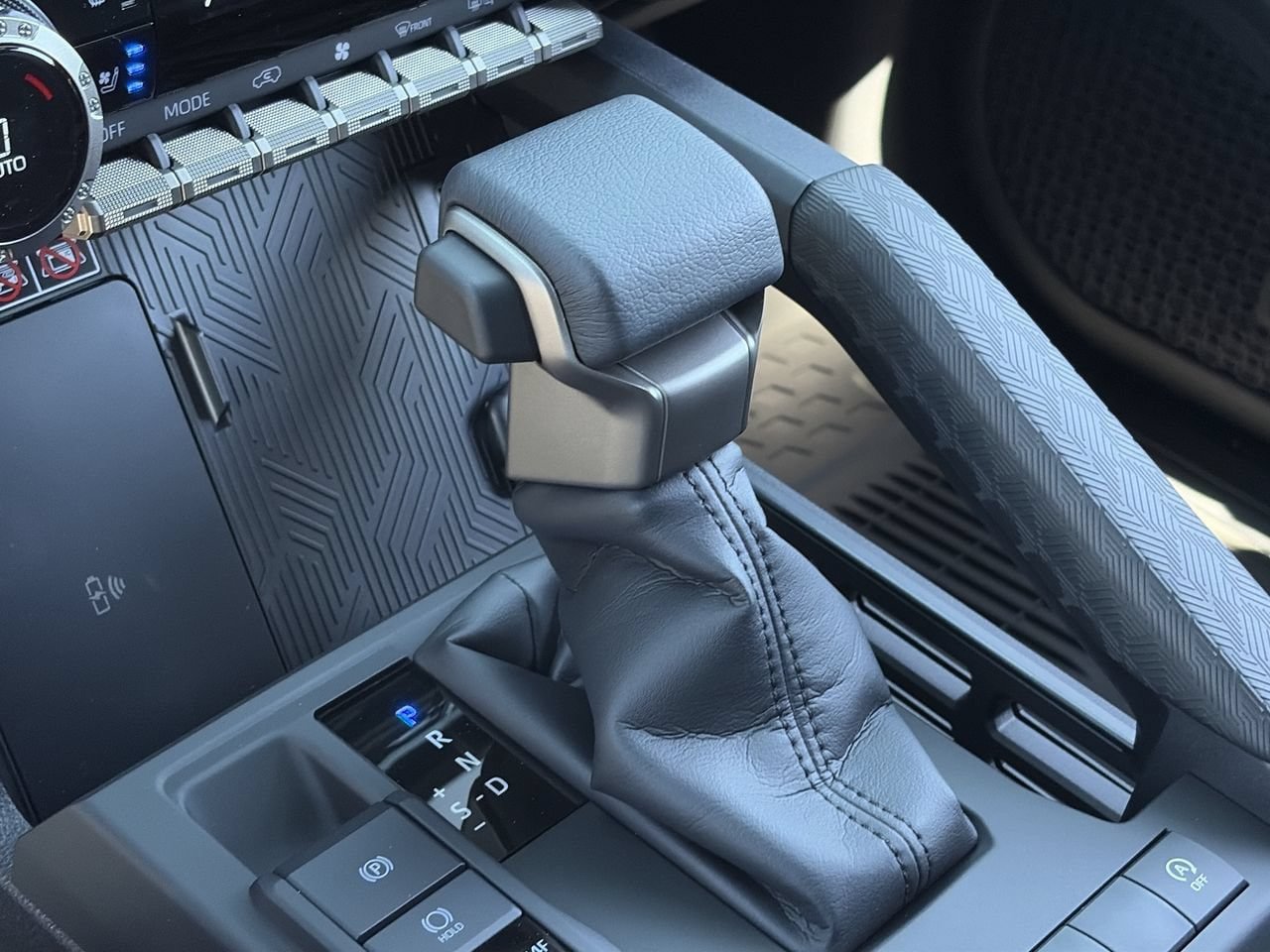 New 2026 Toyota 4Runner Limited AWD/4WD image 13