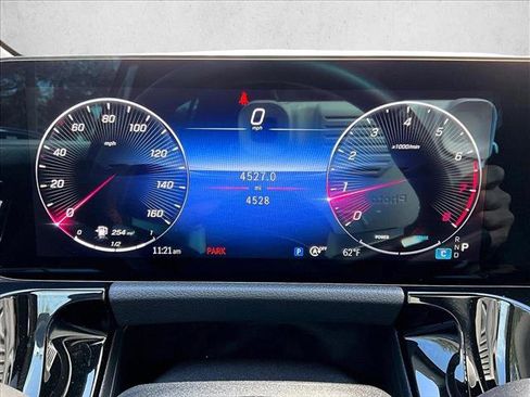 Used 2025 Mercedes-Benz GLA 250 image 22