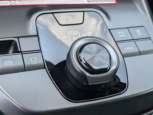 New 2026 Toyota C-HR AWD/4WD image 18