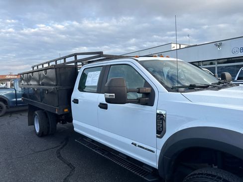 Used 2019 Ford F550 4x4 Crew Cab Super Duty w/ Power Equipment Group image 31