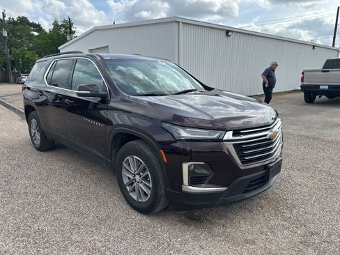 Used 2023 Chevrolet Traverse LT FWD image 4