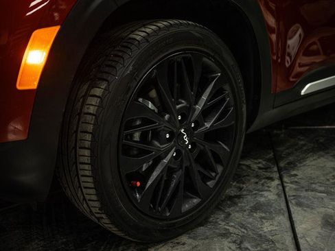 Used 2023 Kia Seltos Nightfall Edition image 3