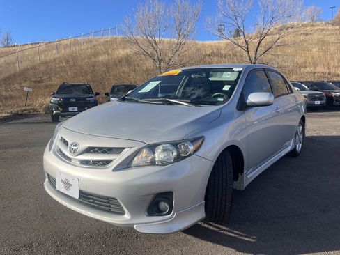 Used 2013 Toyota Corolla S image 3