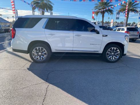 Used 2023 GMC Yukon Denali image 5
