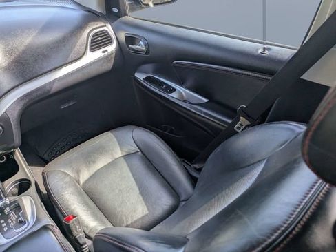 Used 2019 Dodge Journey GT FWD image 16