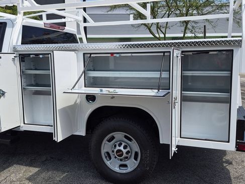 New 2026 GMC Sierra 2500 Pro w/ Convenience Package AWD/4WD image 11