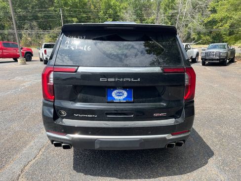 Used 2025 GMC Yukon XL Denali AWD/4WD image 5