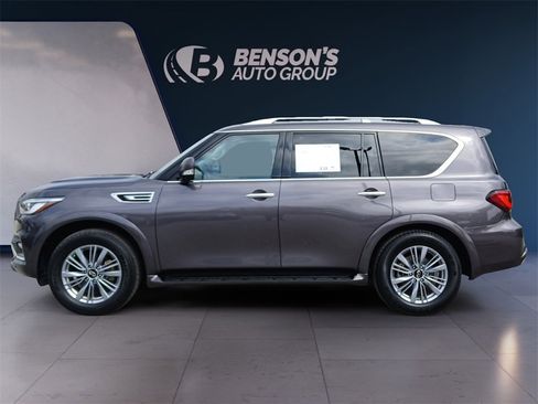 Used 2024 INFINITI QX80 Luxe image 2