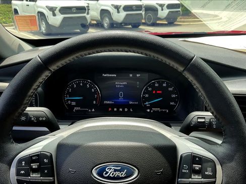 Used 2023 Ford Explorer XLT w/ Equipment Group 202A RWD image 49