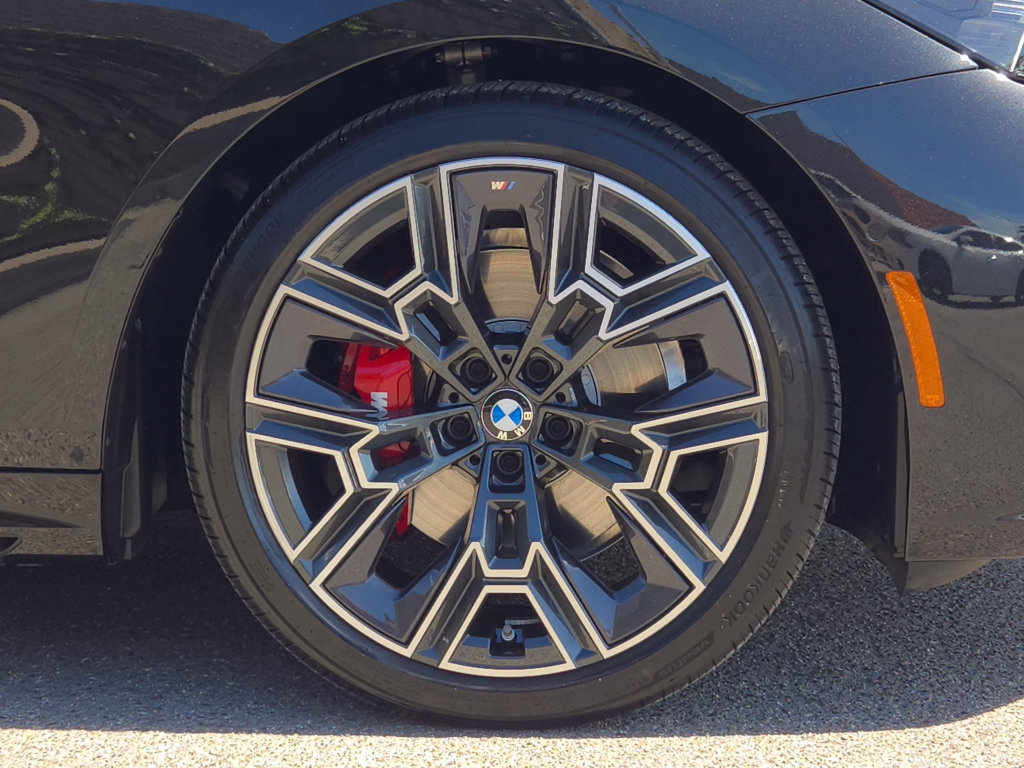 Used 2026 BMW 530i w/ M Sport Package RWD image 6