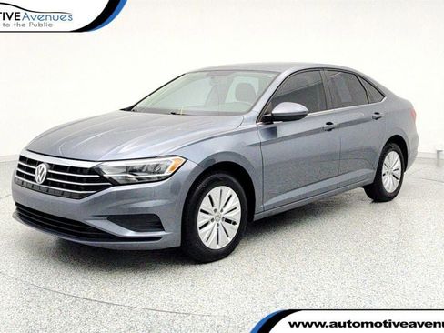 Used 2020 Volkswagen Jetta S w/ Driver Assistance Package image 1