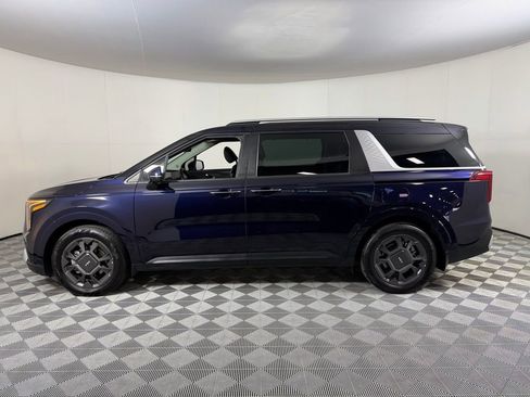 Used 2025 Kia Carnival EX FWD image 10