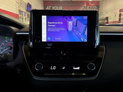 Used 2024 Toyota Corolla Cross AWD Hybrid image 31