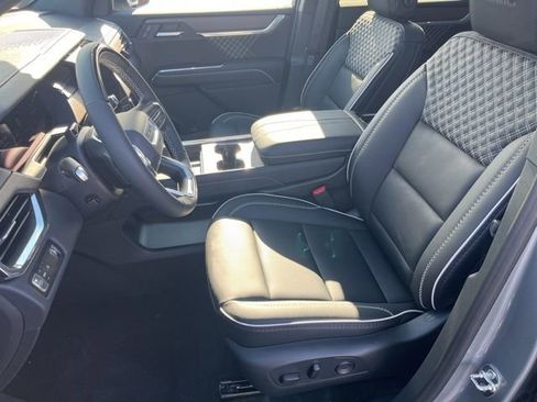 New 2026 GMC Acadia Denali image 15