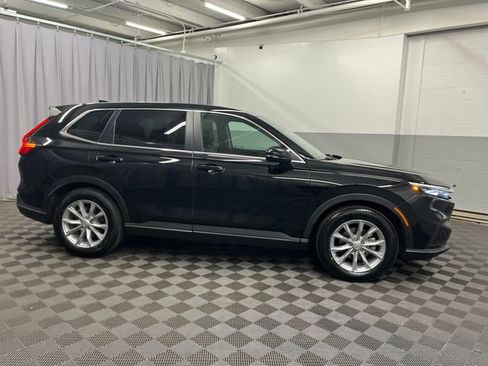 Used 2025 Honda CR-V EX-L image 3