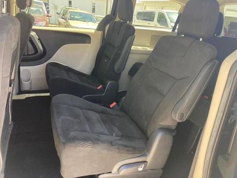 Used 2016 Dodge Grand Caravan SE w/ Quick Order Package 29E SE FWD image 19