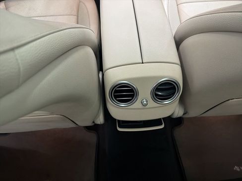 Used 2018 Mercedes-Benz E 300 image 23