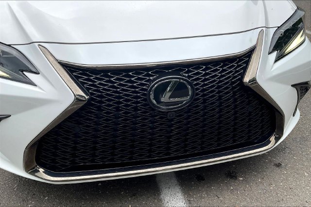 Used 2023 Lexus ES 350 F Sport w/ Accessory Package (Z2) FWD image 33