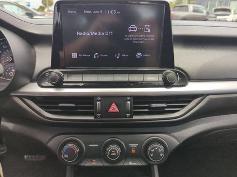 Used 2024 Kia Forte LXS FWD image 35